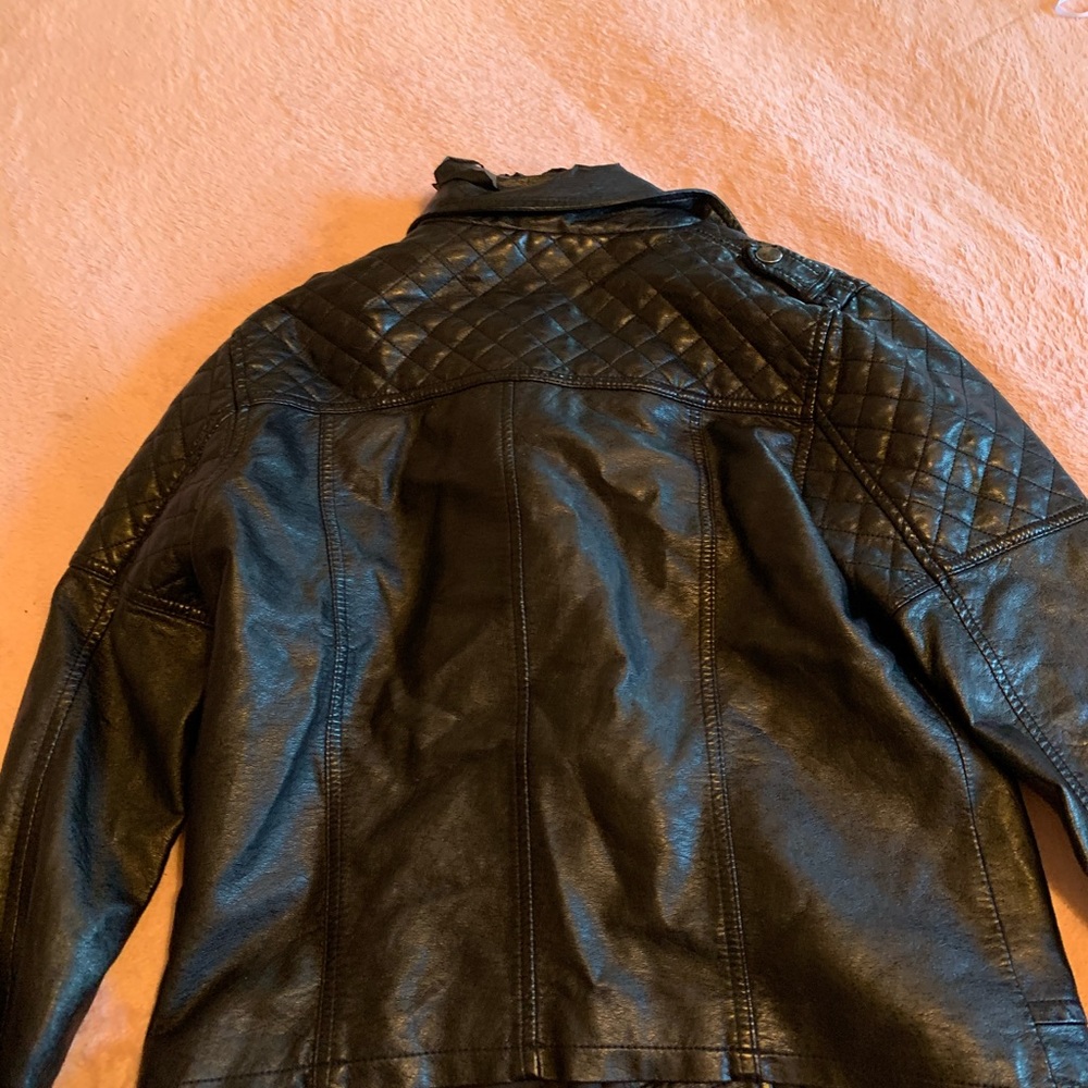 Leather jacket - Picture 4 of 5